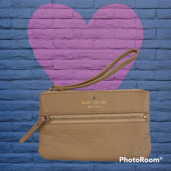 Kate Spade small wristlet - Picture 1 of 4